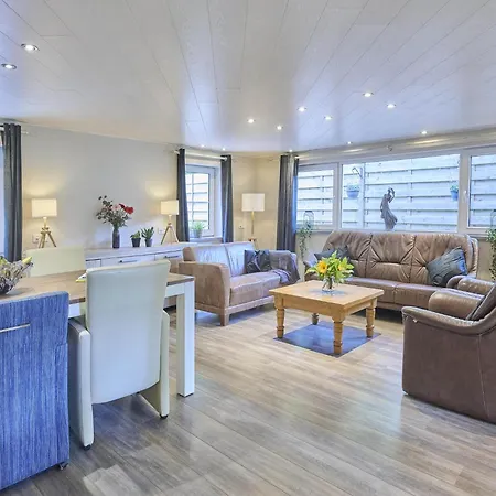 Zonnestroom Holiday home *